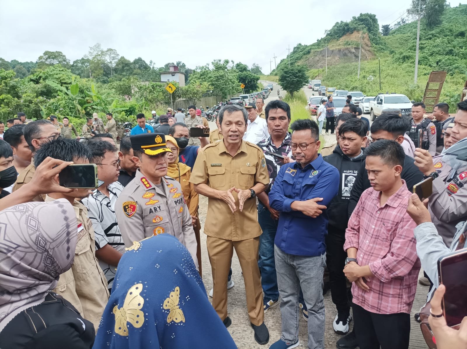 Jalan Nusyirwan Ismail Dibuka Kembali Warga Minta Pembayaran Ganti